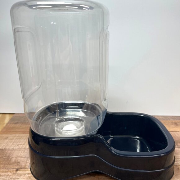 Automatic Pet Water Dispenser Gravity Fed BPA-Free Plastic For Cats/Dogs 1 Gal. - Picture 2 of 9